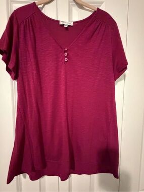 Grace & Lace Short Sleeve Henley Top in Berry